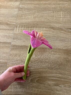 lovevery felt flower
